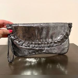 Steve Madden Black & Silver Wristlet EUC